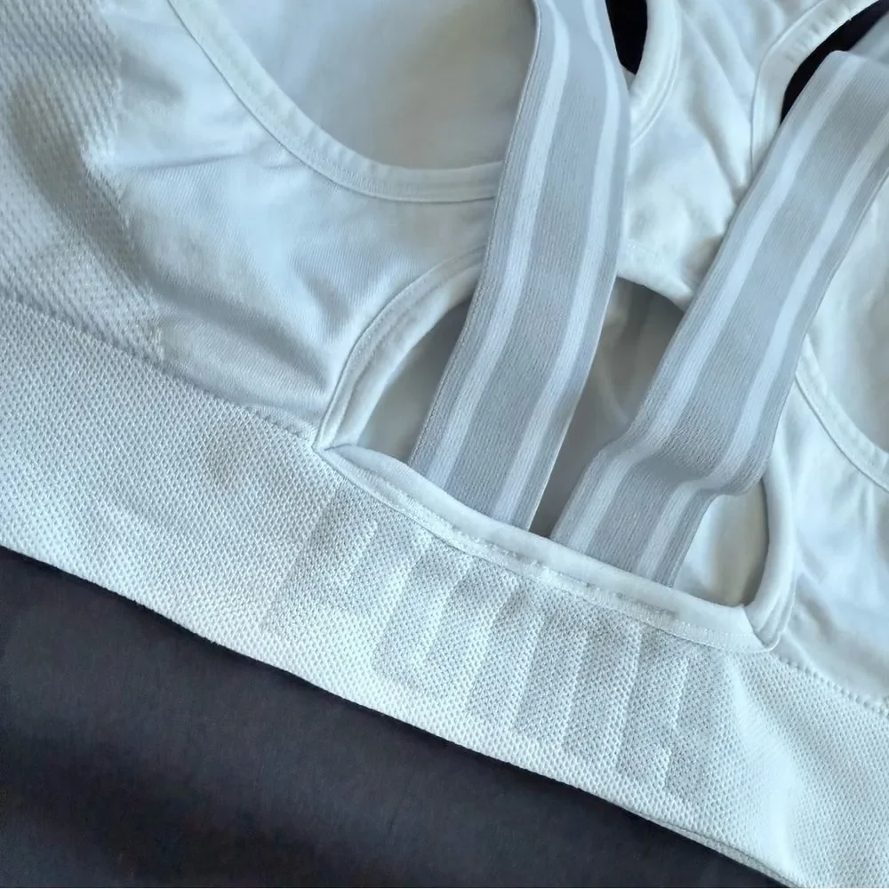 Puma Women's Classic White Sports Bra‎ Large